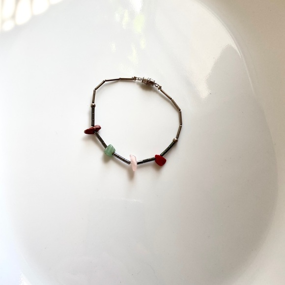 Metallic & Stone Beaded Bracelet - Picture 4 of 6